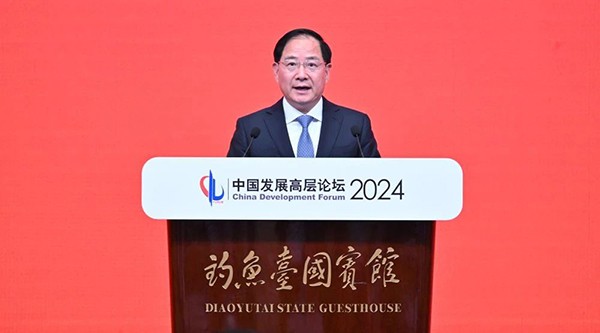 如何在國際合作中推動產(chǎn)業(yè)鏈供應(yīng)鏈優(yōu)化升級?金壯龍?jiān)斀馑姆矫鏅C(jī)遇